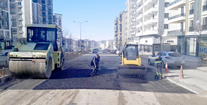 Büyükşehir asfalt sezonunu erkenden açtı