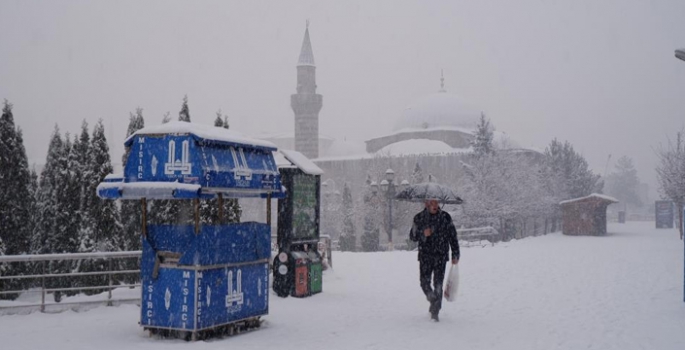 Erzurum beyaza büründü