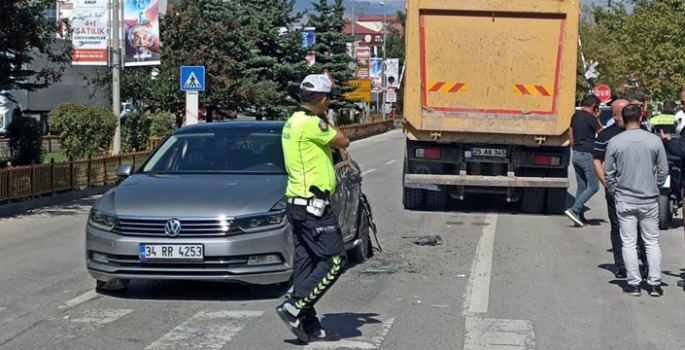 Erzurum’da trafik kazası! Yürekler ağza geldi