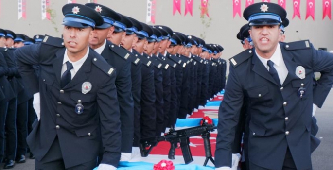 Erzurum Polis Okulu’nda mezuniyet heyecanı