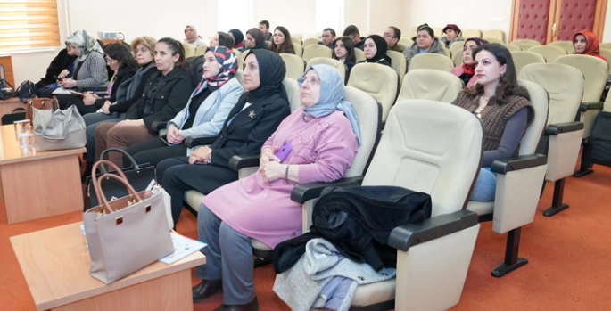 ETSO’da markalaşma semineri