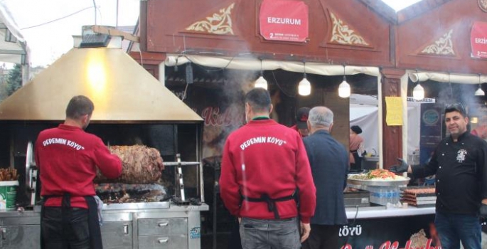 Gastronomi festivaline cağ kebabı damgası