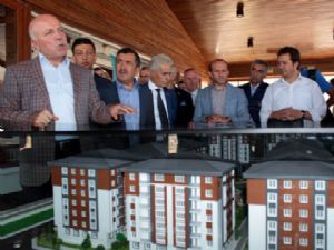 BAŞKAN SEKMEN, GÖLBAŞI MAVİŞEHİR KONUTLARININ TANITIMINI YAPTI