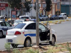 Trafik polisi aracına uzun namlulu saldırı! 1 şehit, 1 yaralı