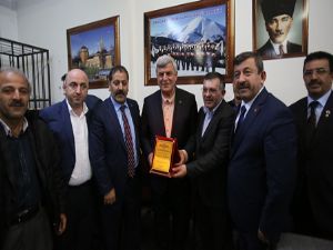 BAŞKAN KARAOSMANOĞLU, ERZURUMLULAR'A KONUK OLDU