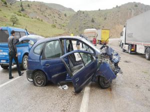 Aşkale'de feci kaza: 1 ölü 1 yaralı