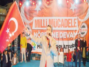 Demokrasi nöbetinde Alkır'dan ağlatan türkü