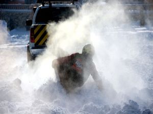 Erzurum'da yeni eğlence 'lastik raftingi'