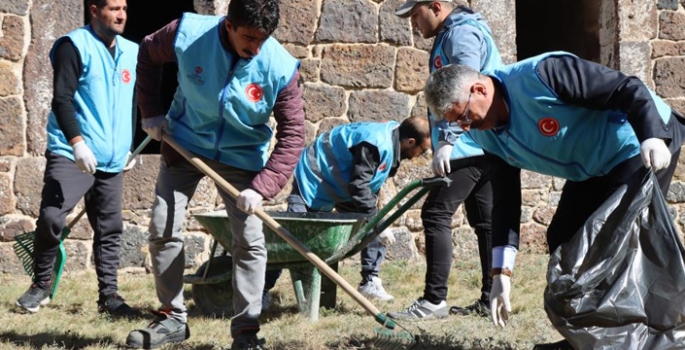 Müftülük personeli üç tabyaya el attı