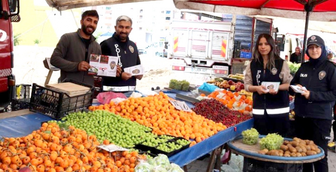 Polisten broşürlü uyarı