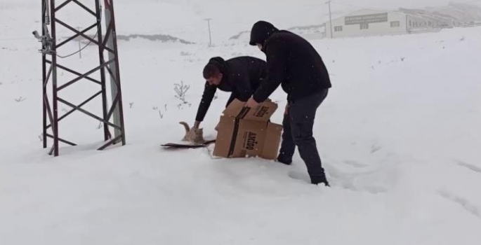 Polisten yürekleri ısıtan hareketler