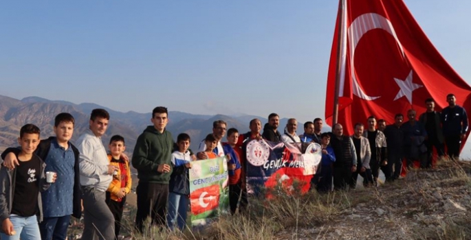 Sitare Dağı'na zafer tırmanışı