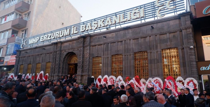 Tarihi günde coşkulu açılış