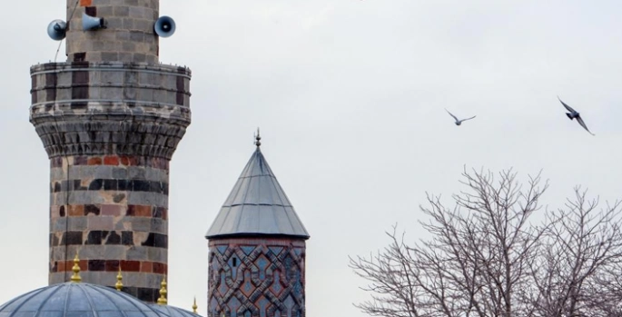 Teravih namazı sonrası bir manevi haz: İşfe‘ lenâ Duası