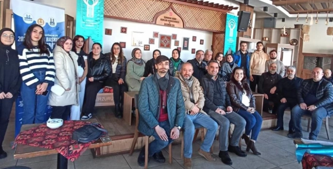 Turizm Fakültesi öğrencilerinden Âşık Kerem’e yoğun ilgi